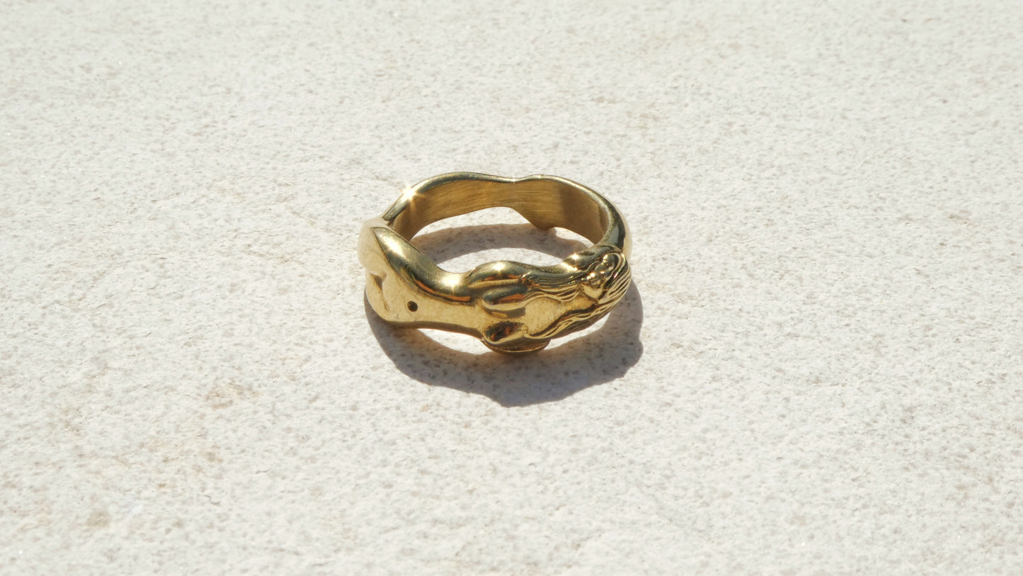 Leda Ring